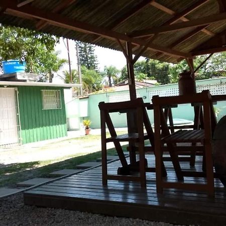 Residencial Madruga Villa Бомбиняс Екстериор снимка